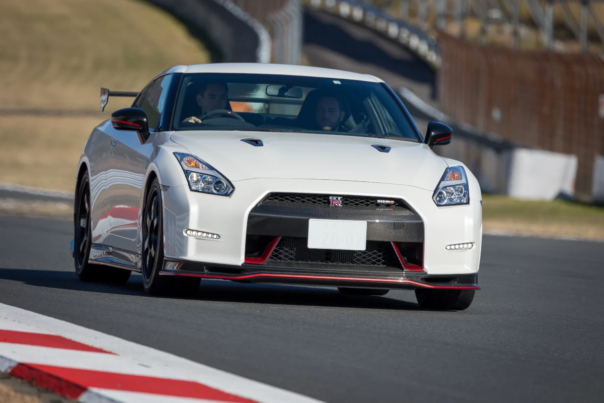 NISSAN GTR R35 NISMO